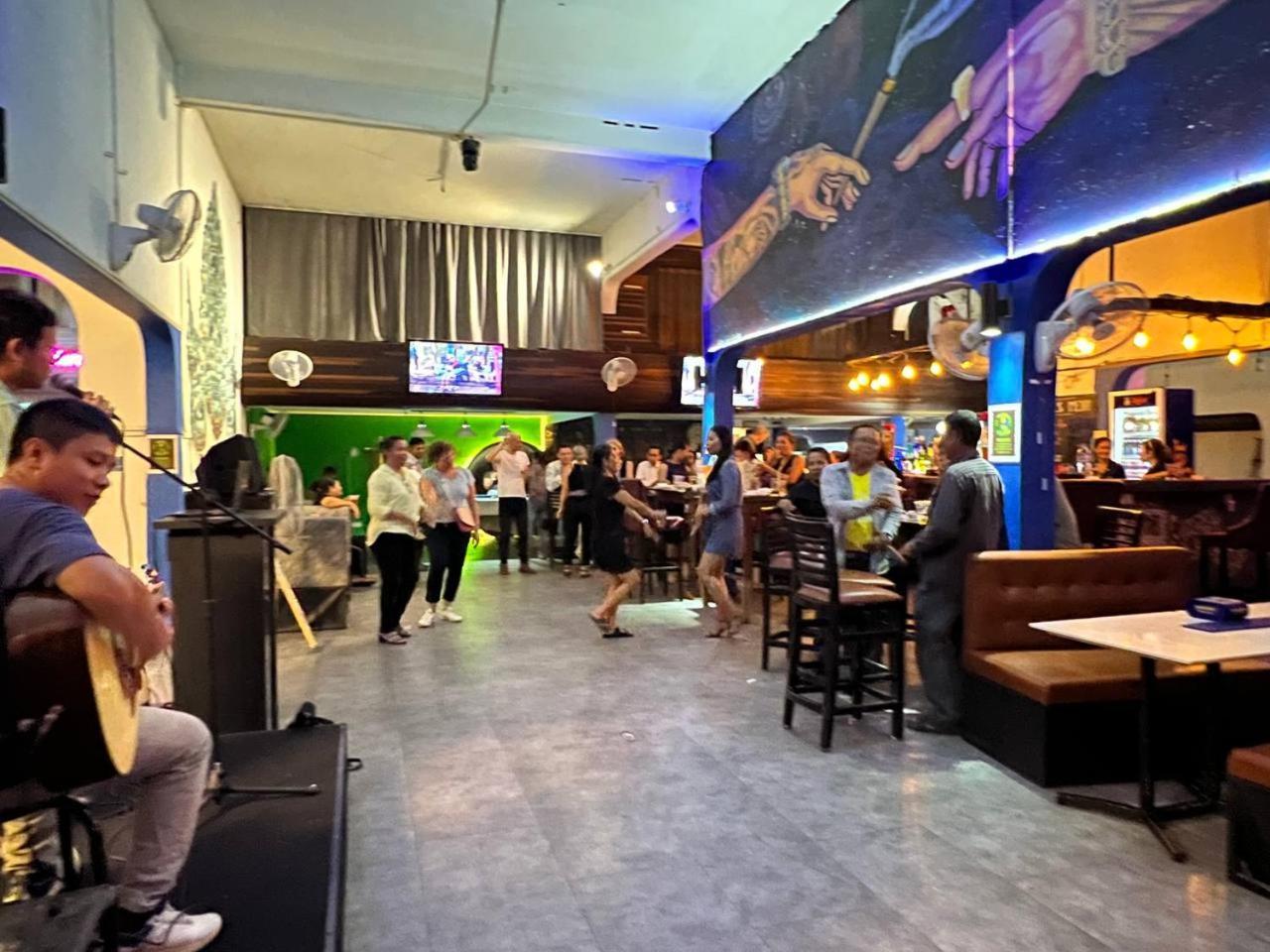 The Eighty8 Pansiyon Phnom Penh Dış mekan fotoğraf