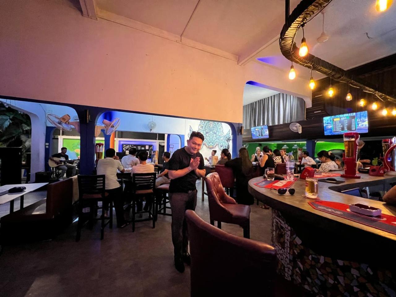 The Eighty8 Pansiyon Phnom Penh Dış mekan fotoğraf