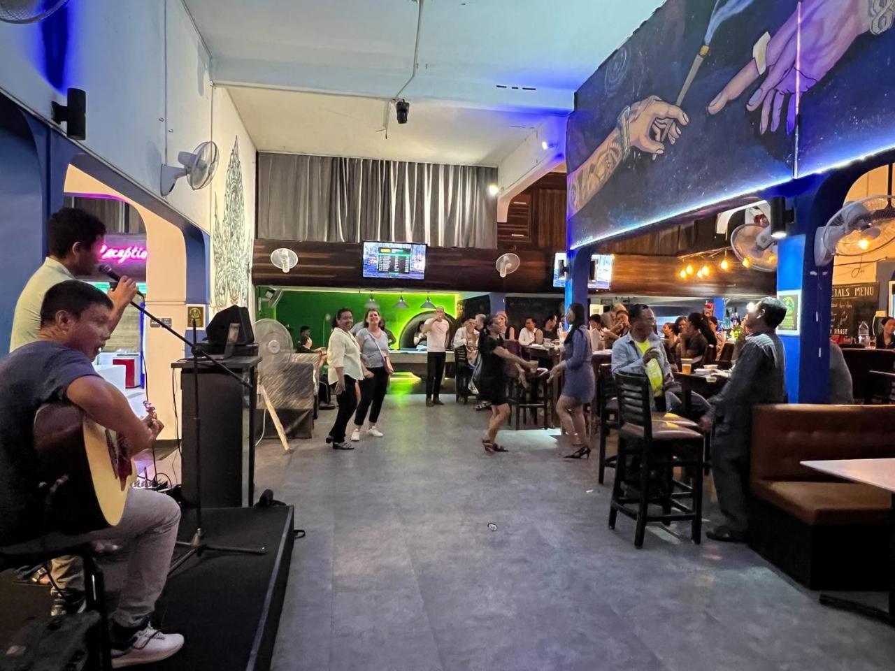 The Eighty8 Pansiyon Phnom Penh Dış mekan fotoğraf